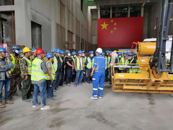 表扬信+锦旗！这是五大联赛官方网页版_五大联赛网（中国）
的责任与温度-2.jpg